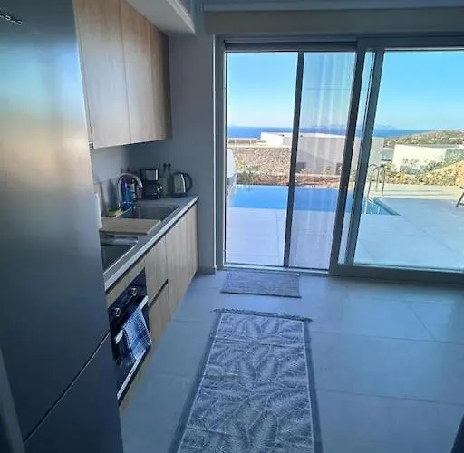 Апартаменты Aetheria With Private Pool Aspro Chorio