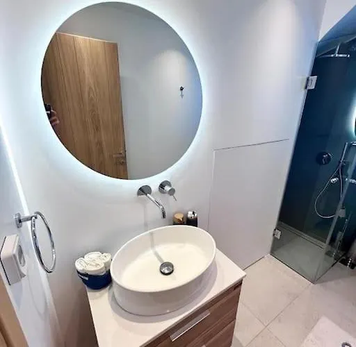 Aetheria With Private Pool Апартаменты Aspro Chorio